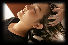 HEAD SPA (ヘッドスパ) をおすすめします。